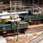 Zwei elektrische Schwestern